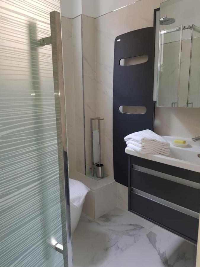 Suite Stalingrad Nice Ngoại thất bức ảnh